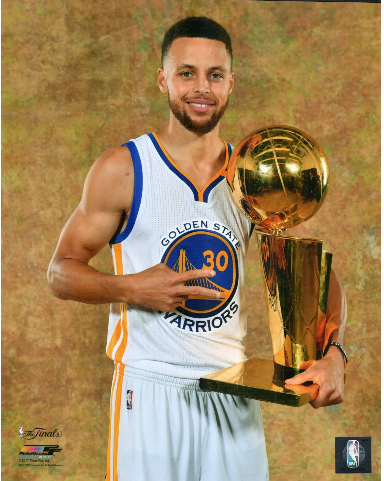 2017 NBA Finals Champions Golden State Warriors 8x10 - Multiple Players and Poses