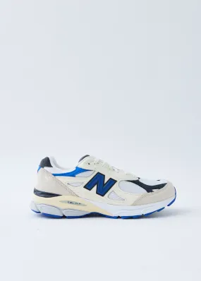 990v3 Sneakers