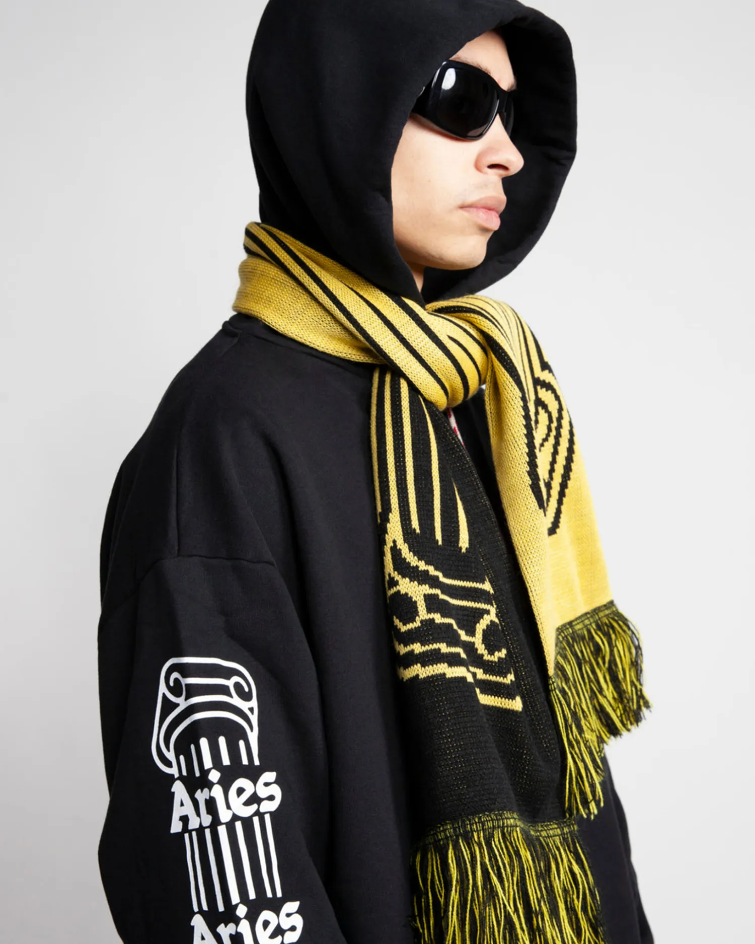 Column Scarf - Black / Yellow